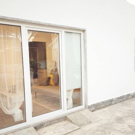Small House With Private Park And Yard Terrugem Luaran gambar